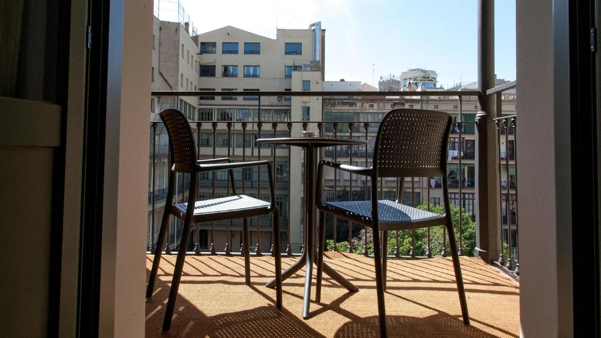 15 Hoteles Céntricos en Eixample que Vale la Pena Reservar