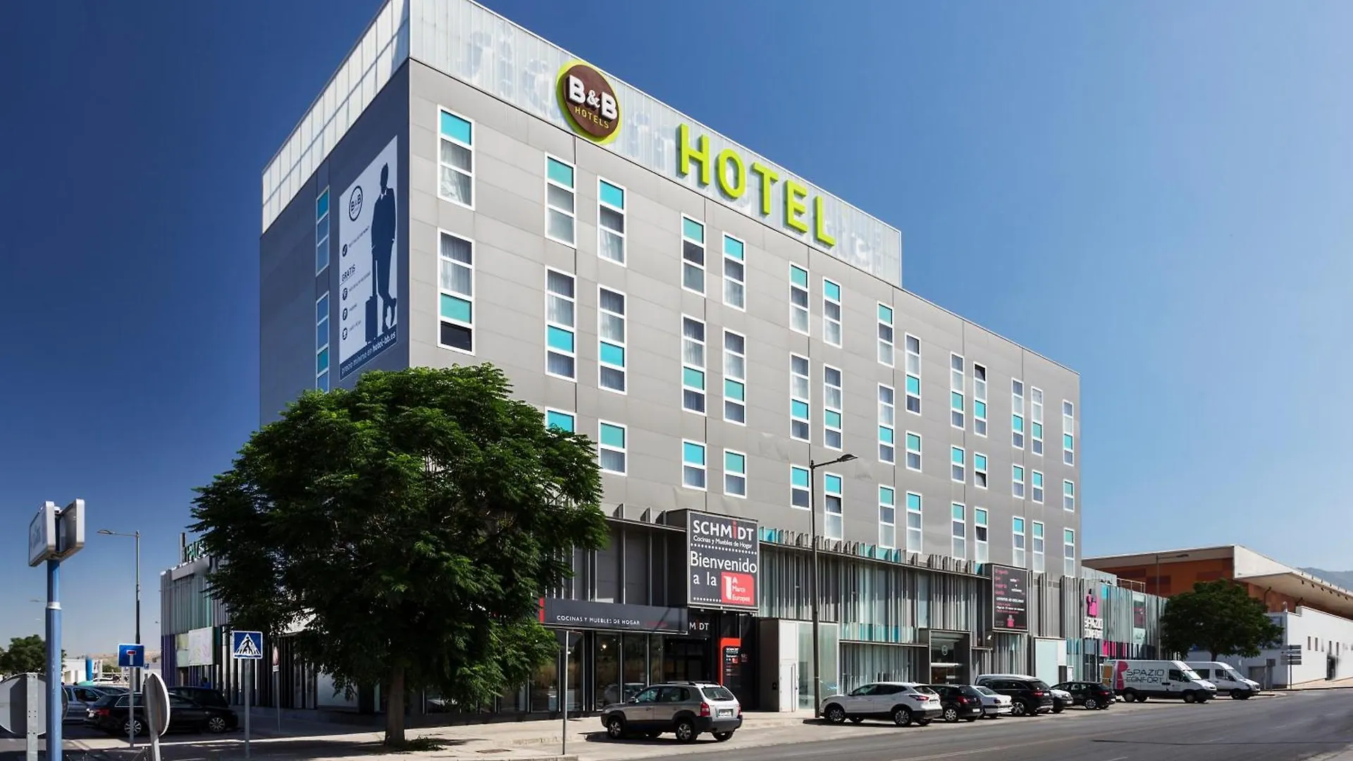 6 Hoteles Céntricos cerca del Parque de las Ciencias que Merecen la Pena