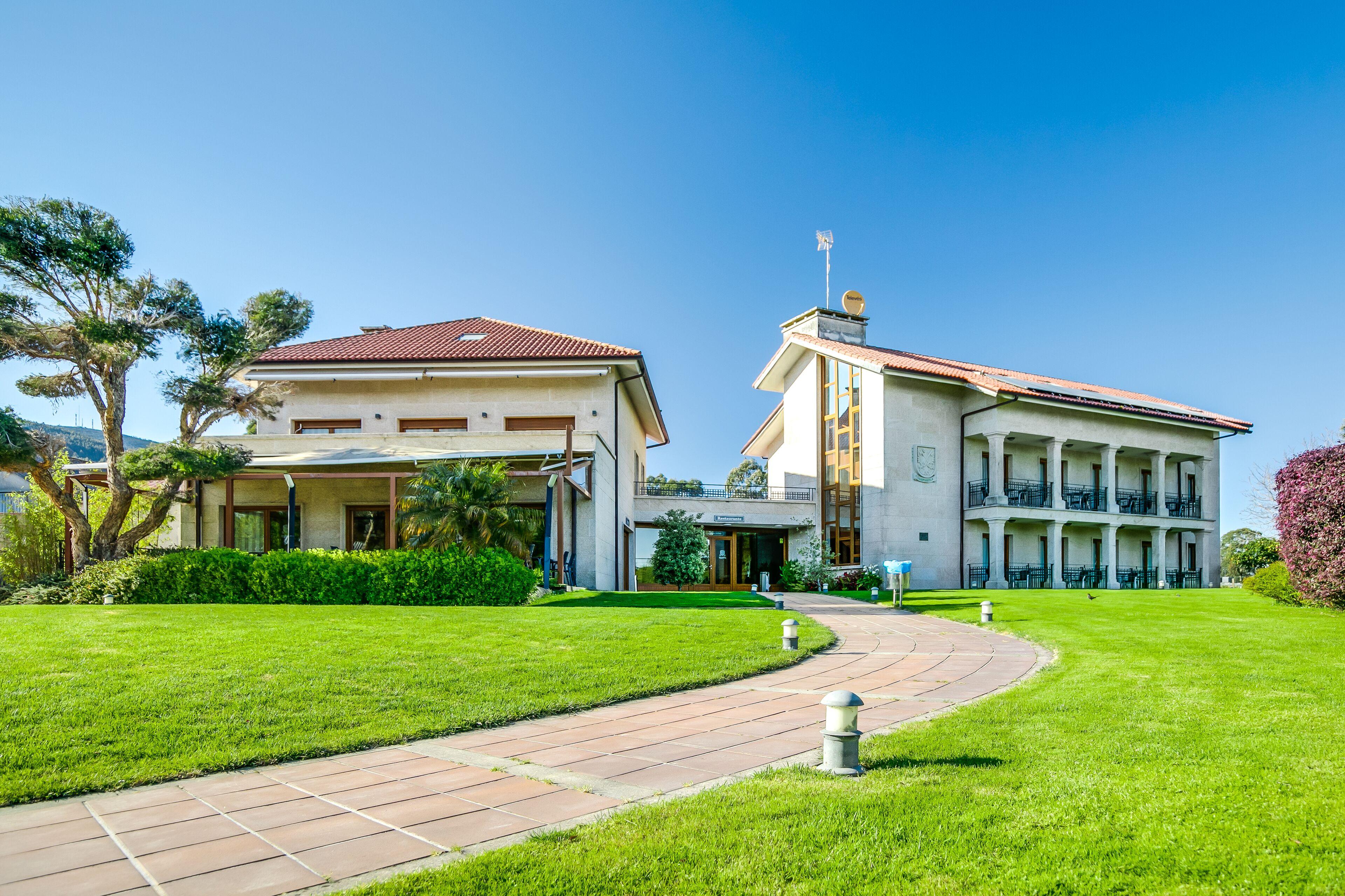 4 Hoteles de Playa cerca de Empresarios Galaico Portugueses que Vale la Pena Reservar